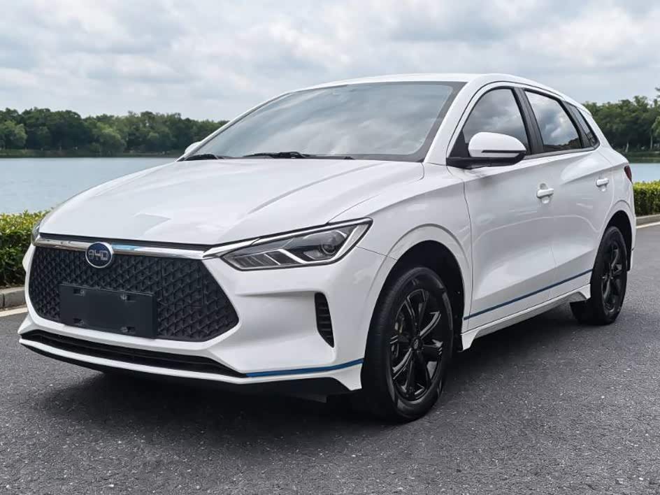 BYD E2