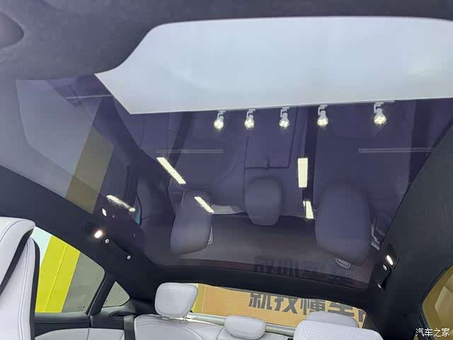 Xiaomi SU7, 2024 10