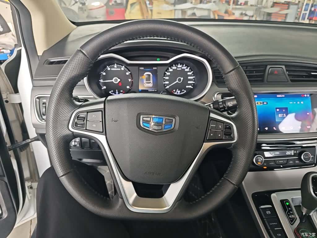 Geely Emgrand, 2019 11