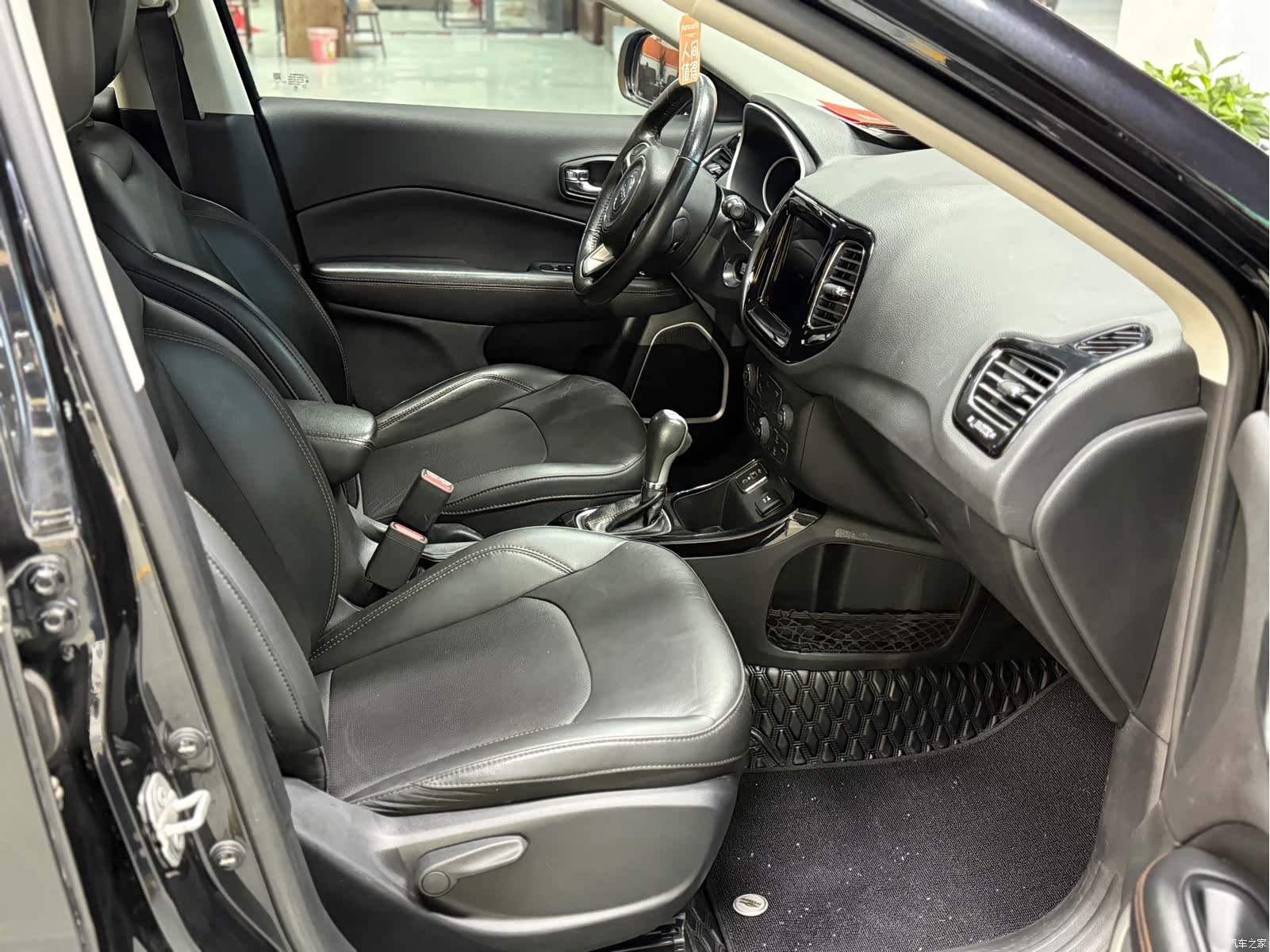 Jeep Compass, 2020 9