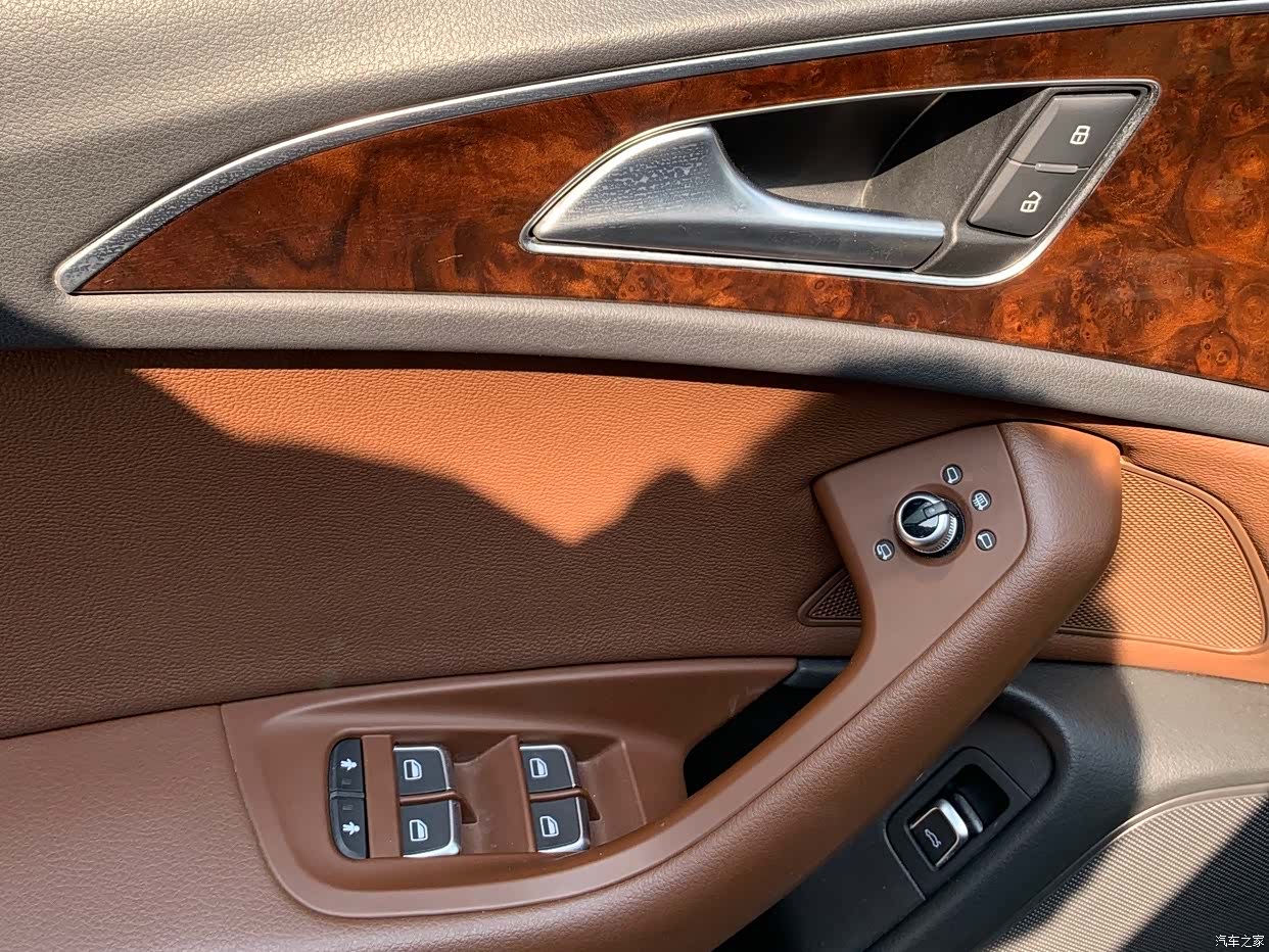 Audi A6L, 2016 11