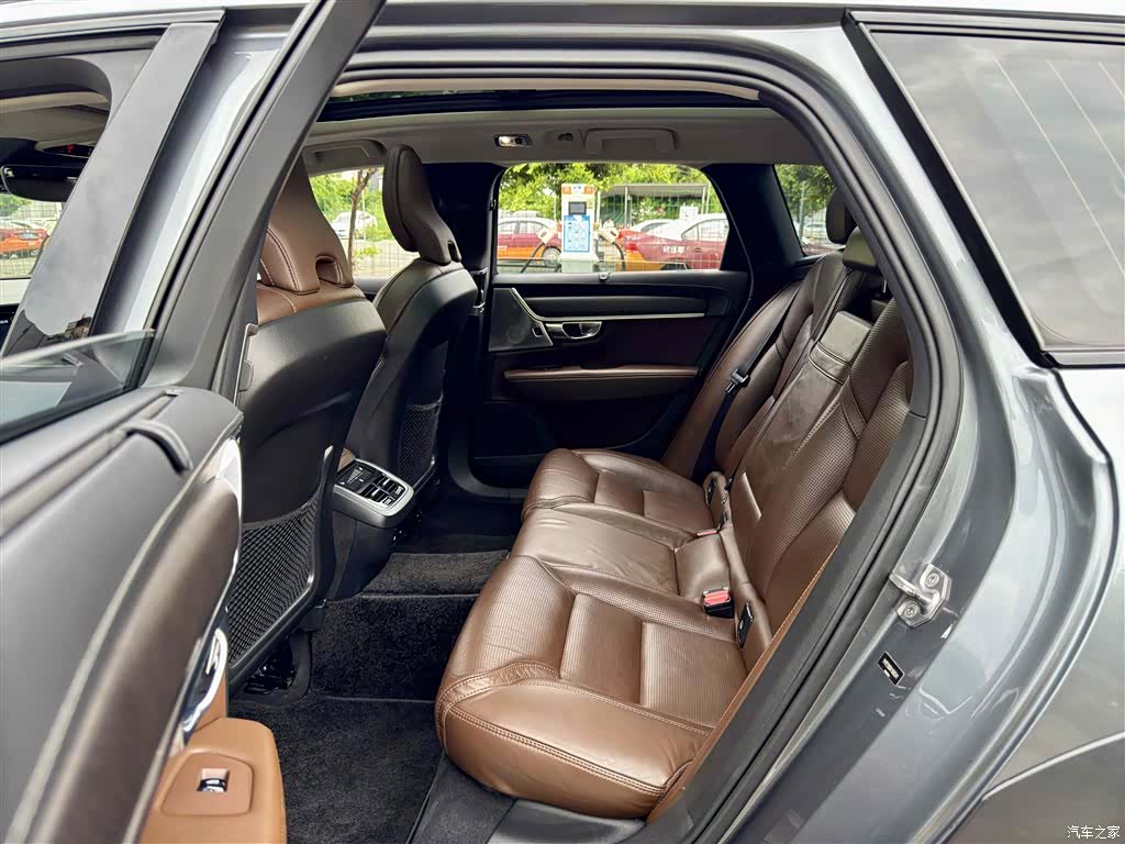 Volvo V90, 2019 7