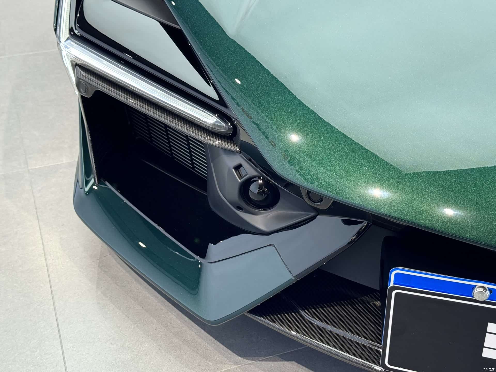 Lamborghini Revuelto, 2025 6