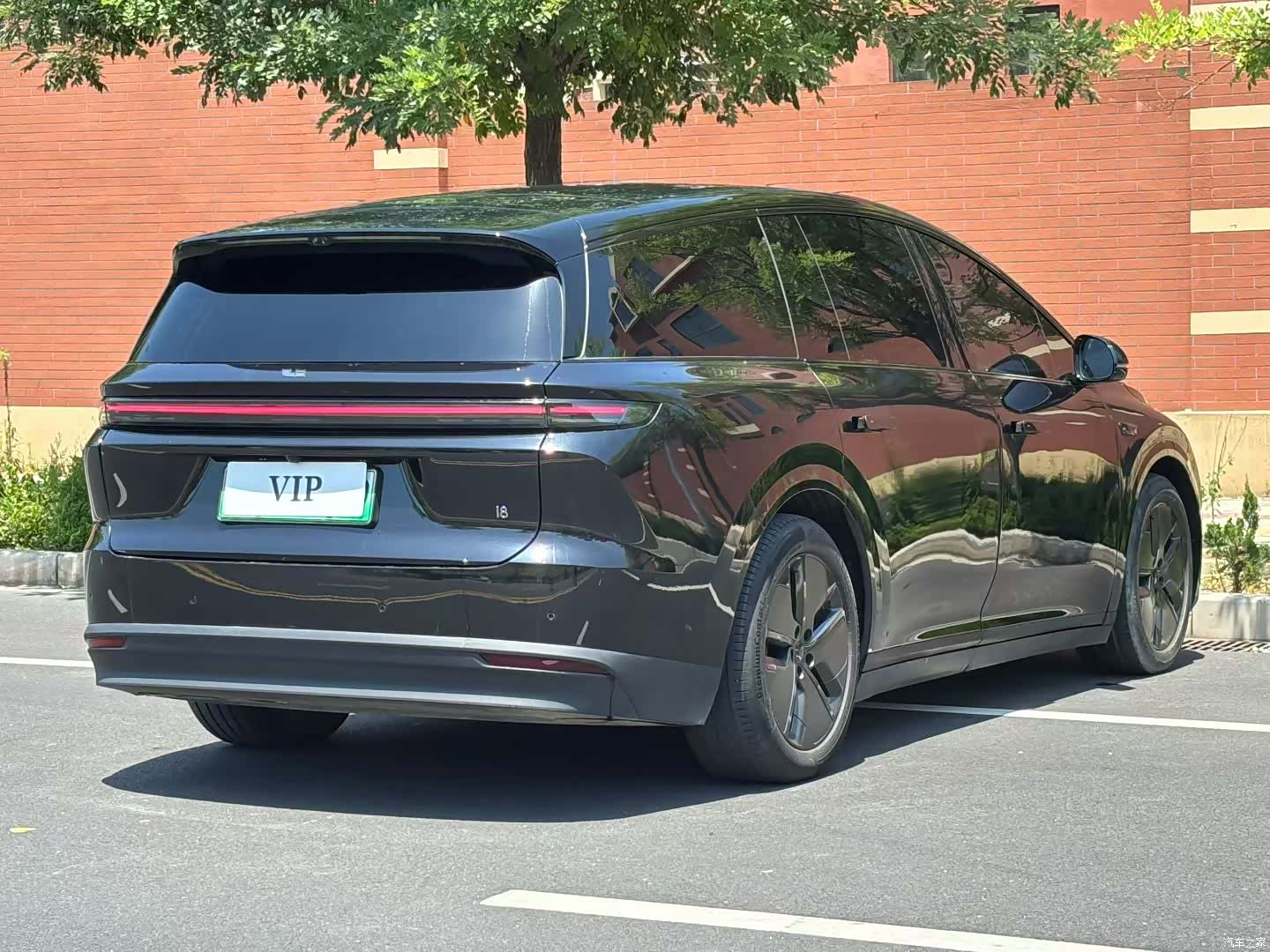 Li Auto i8, 2025 9