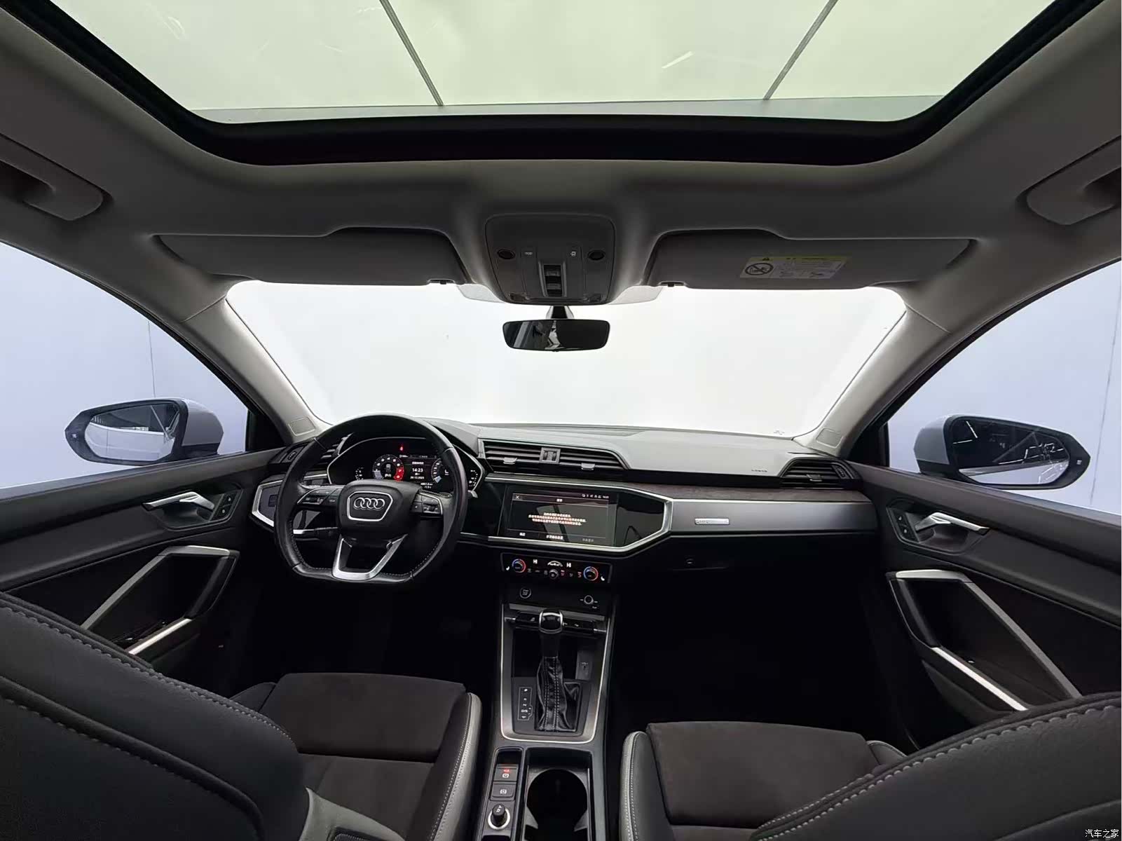 Audi Q3, 2021 8