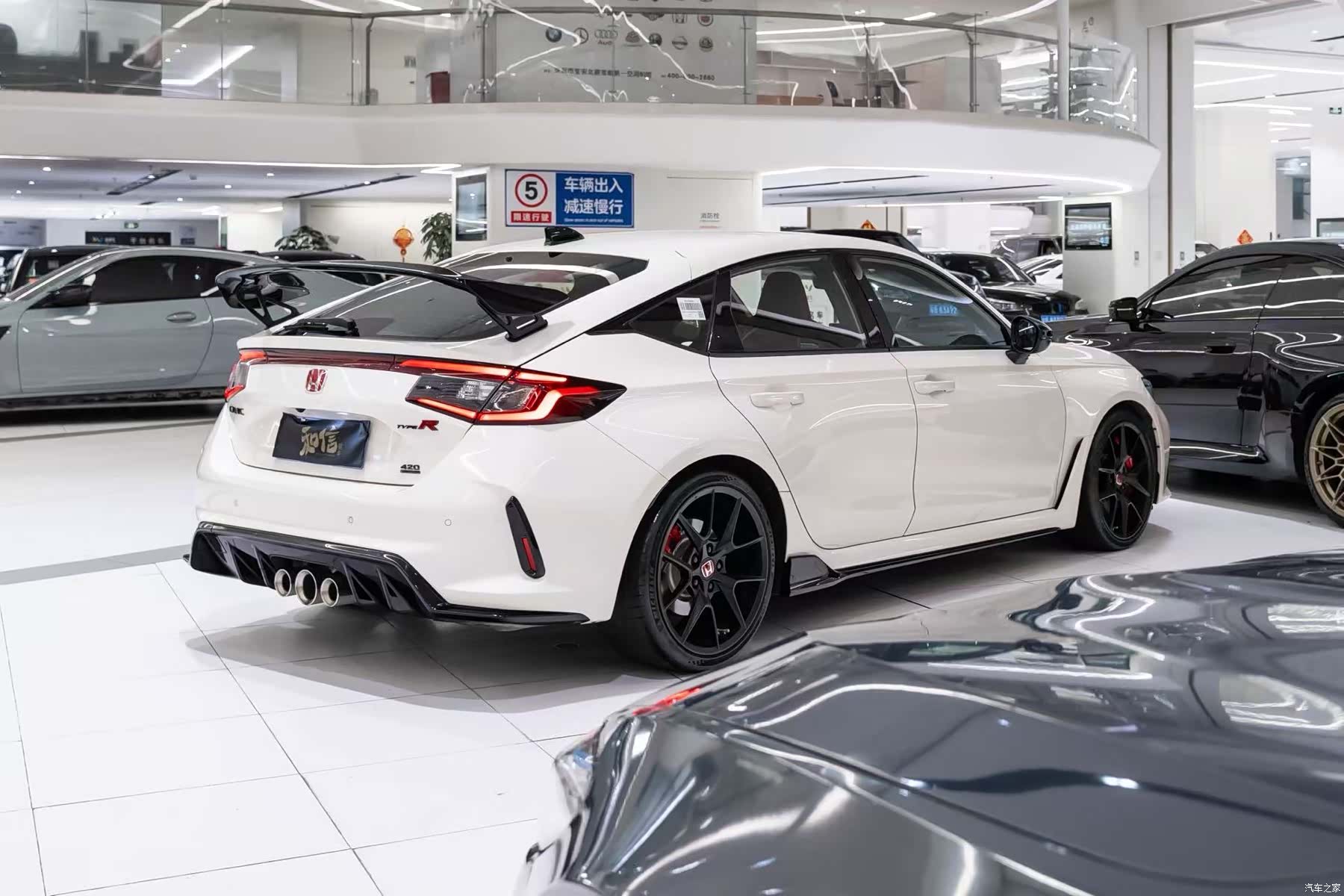 Honda Civic, 2023 все фото