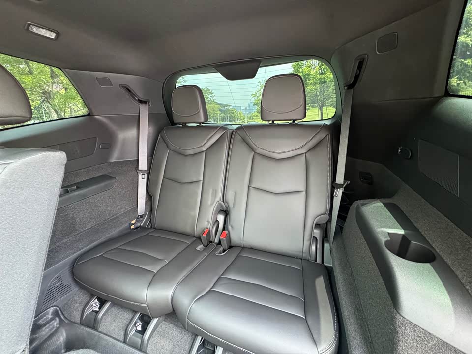 Cadillac XT6