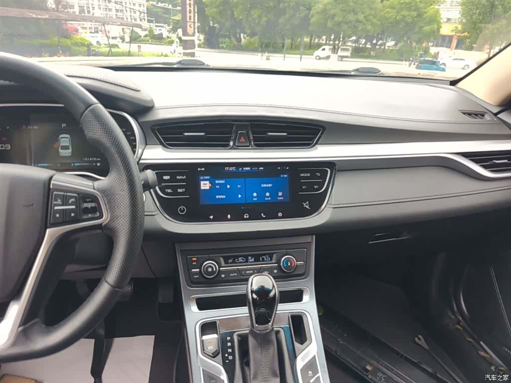 Geely Emgrand, 2018 13