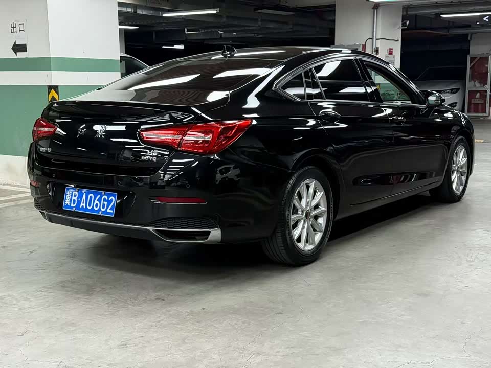 Hongqi H5