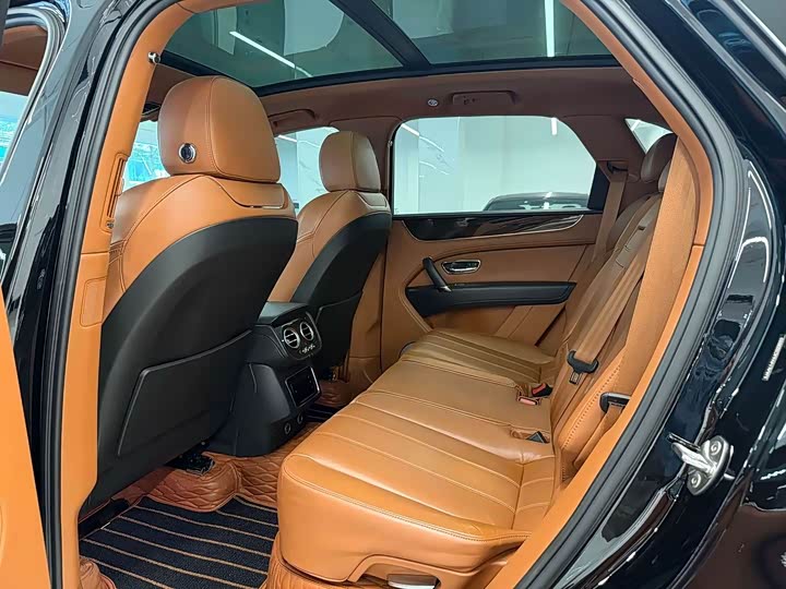 Bentley Bentayga 2018 4.0T V8