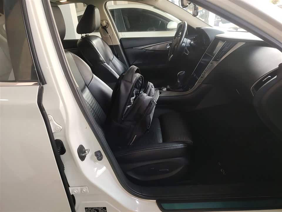 Infiniti Q50L Infiniti Q50L