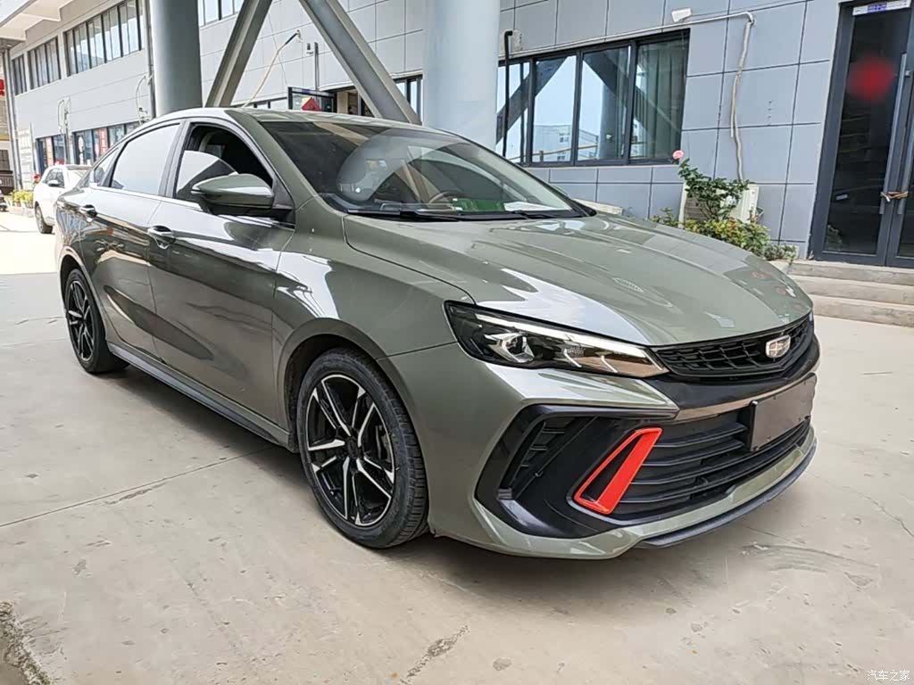 Geely Binray, 2022 4