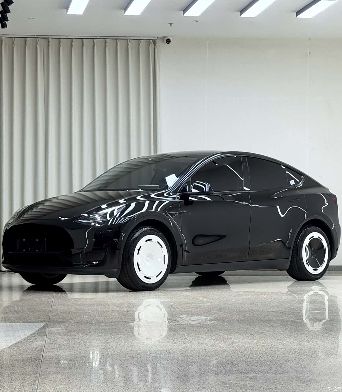 Tesla Model Y, 2022 1