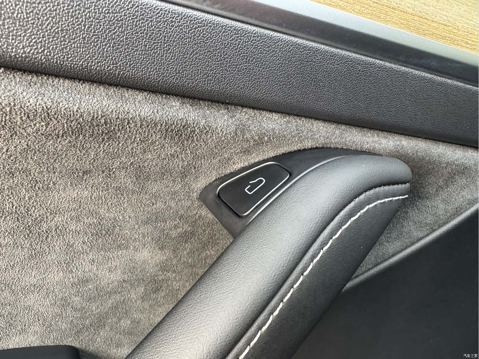 Tesla Model Y, 2022 11