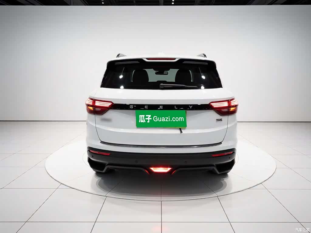 Geely Coolray, 2025 6