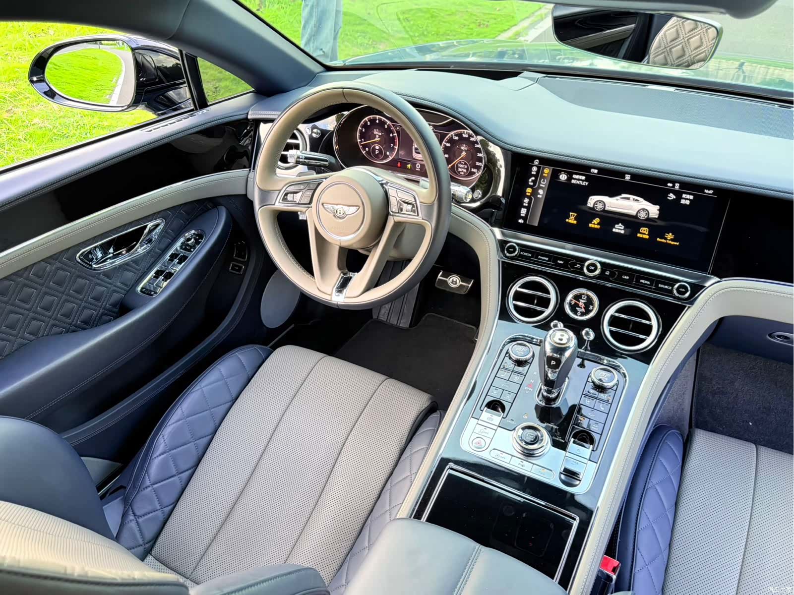 Bentley Continental GT, 2020 10