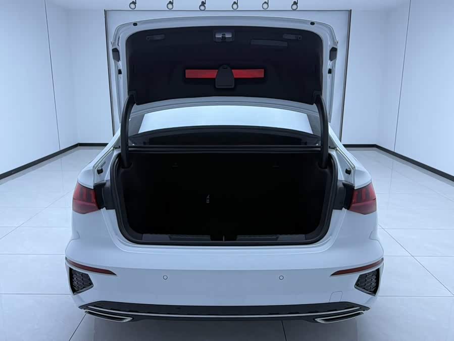 Audi A3 2023, фото 22