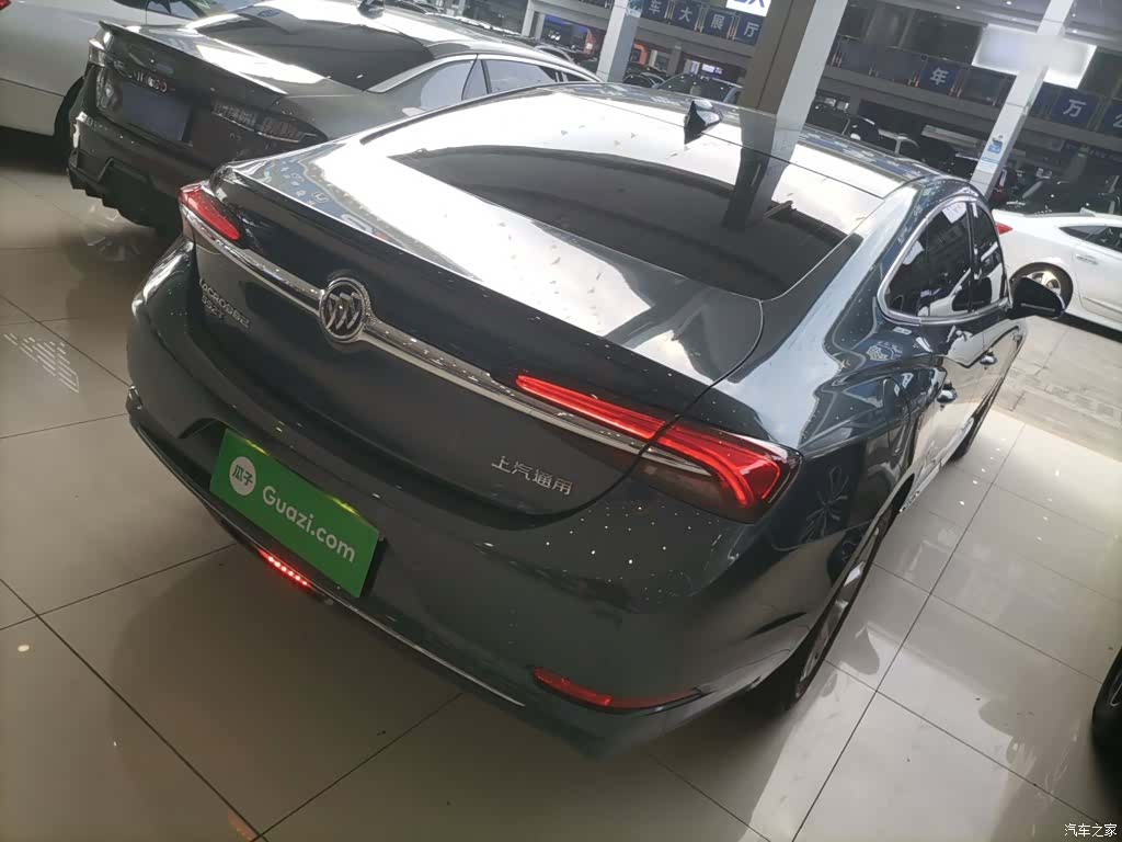 Buick LaCrosse, 2022 все фото