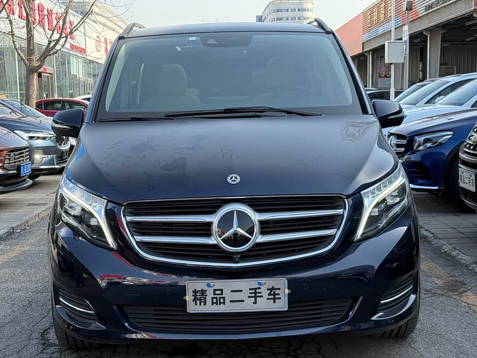 Mercedes-Benz V-class