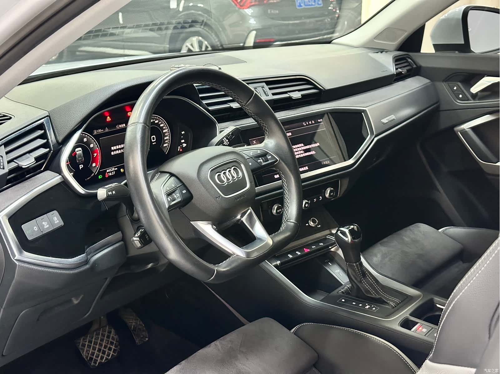 Audi Q3, 2022 14