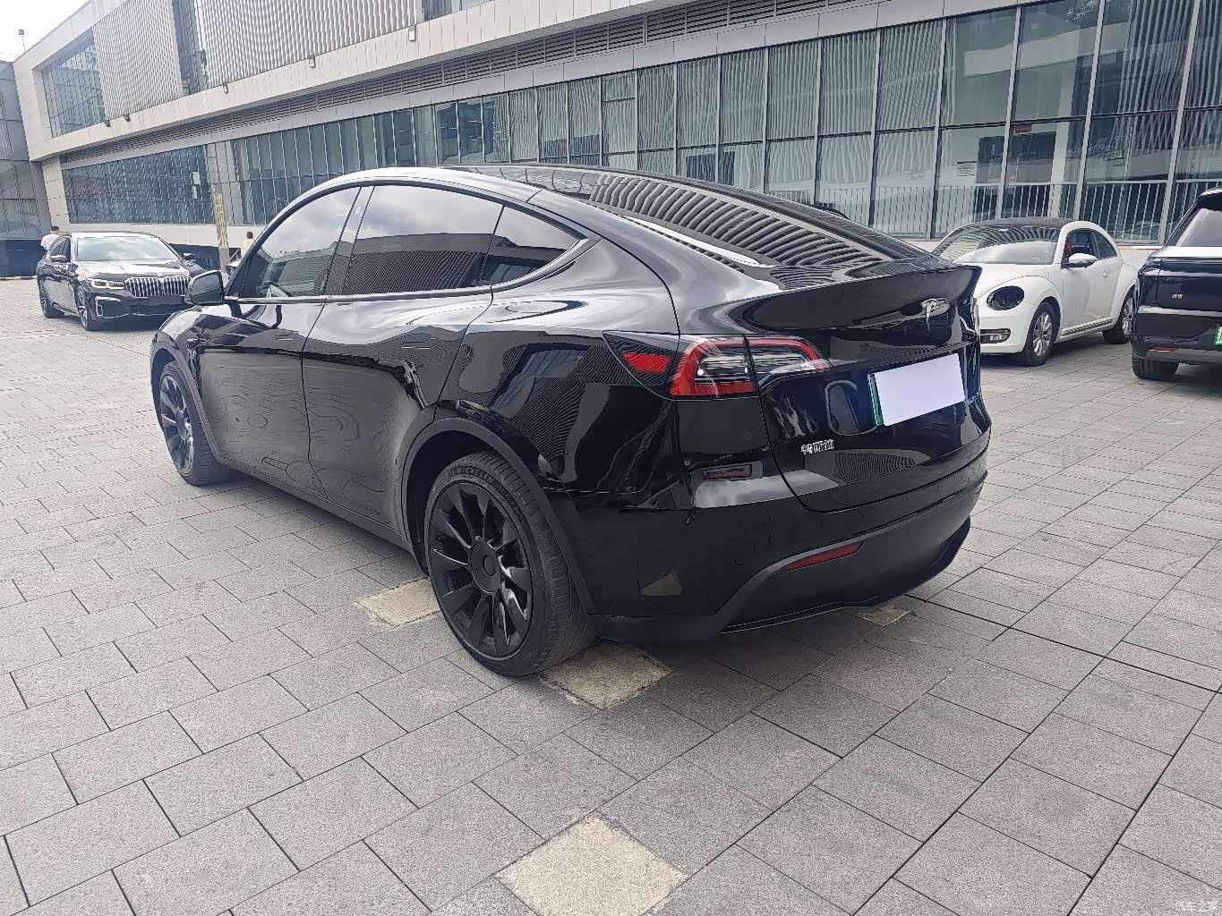 Tesla Model Y, 2021 11