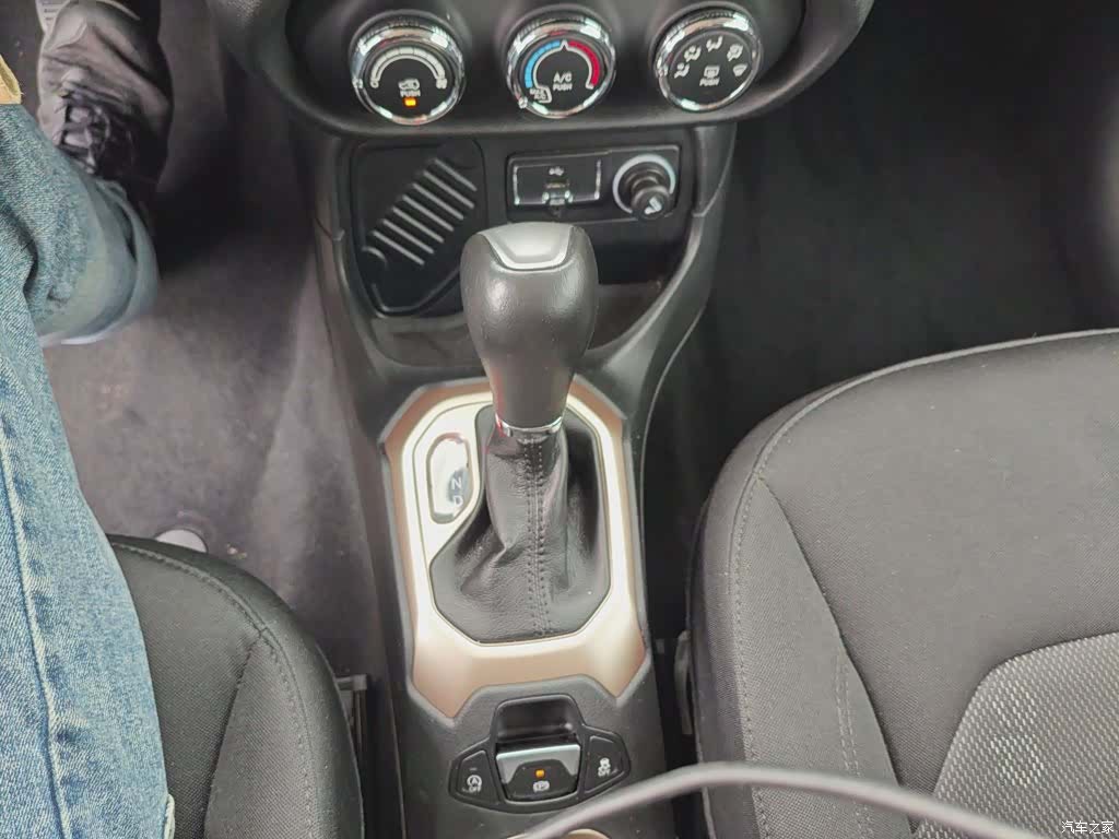 Jeep Renegade, 2018 14