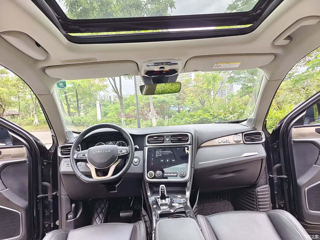 Lynk & Co 01, 2019 8