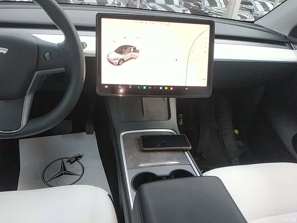 Tesla Model Y, 2022 13