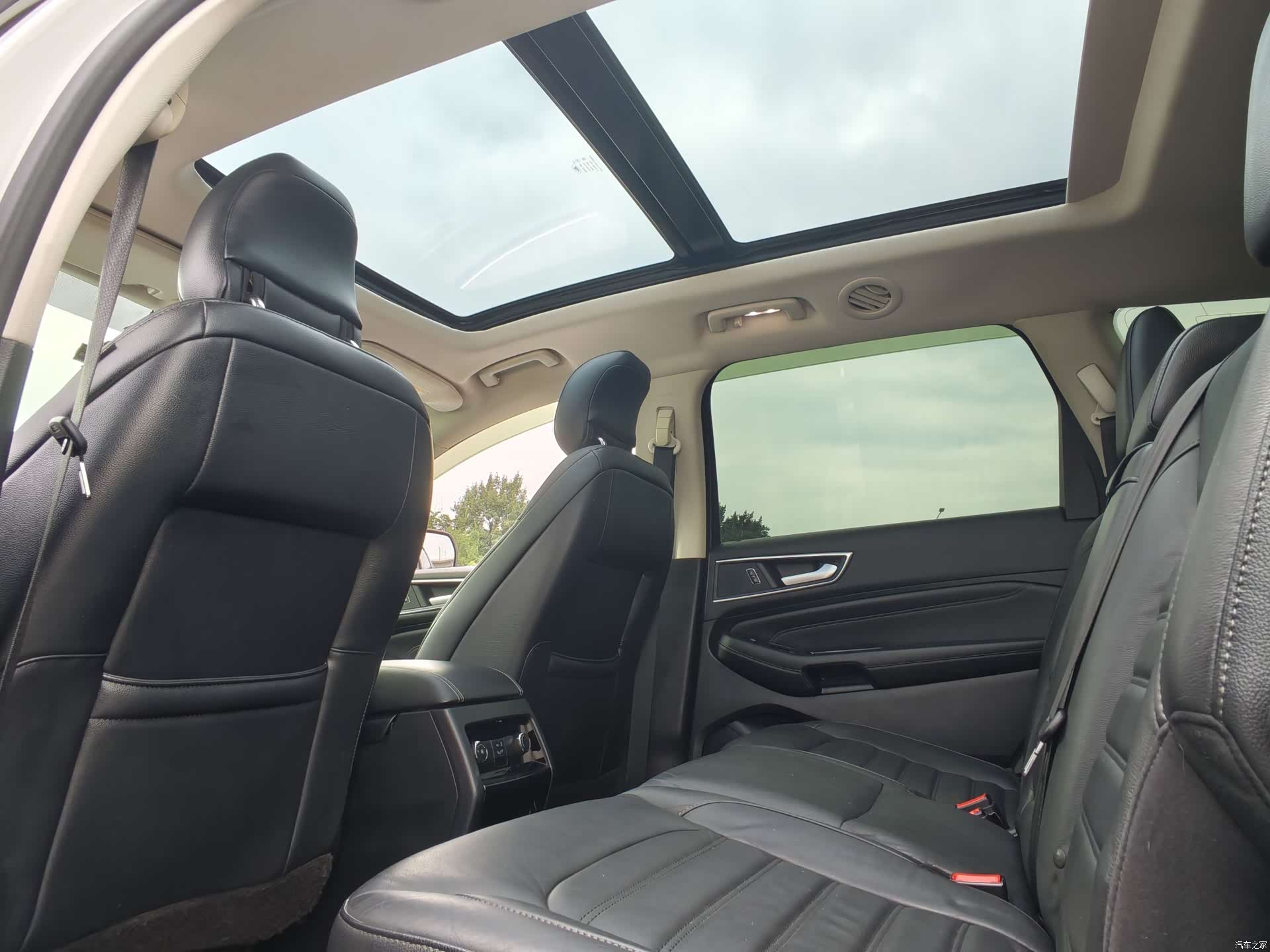 Ford Edge, 2016 11