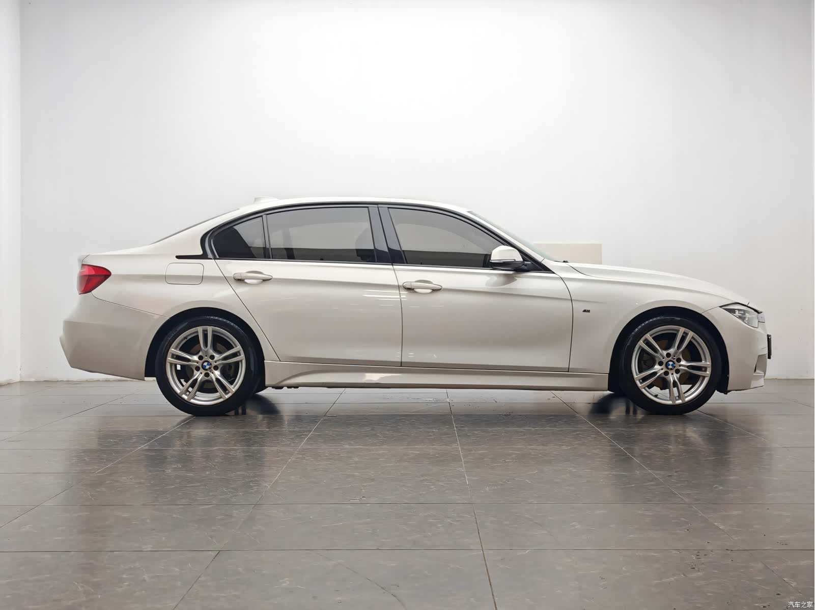 BMW 3 Series, 2019 10