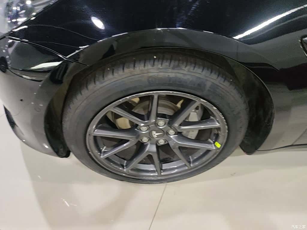 Tesla Model 3, 2021 23