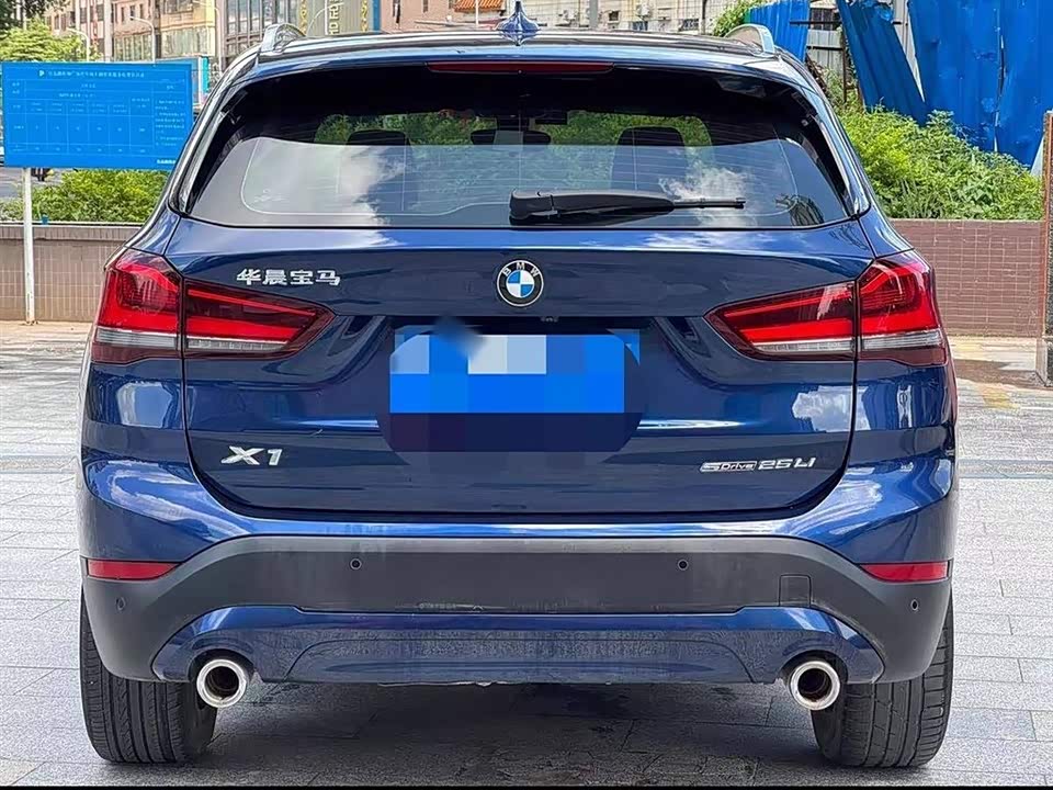 BMW X1