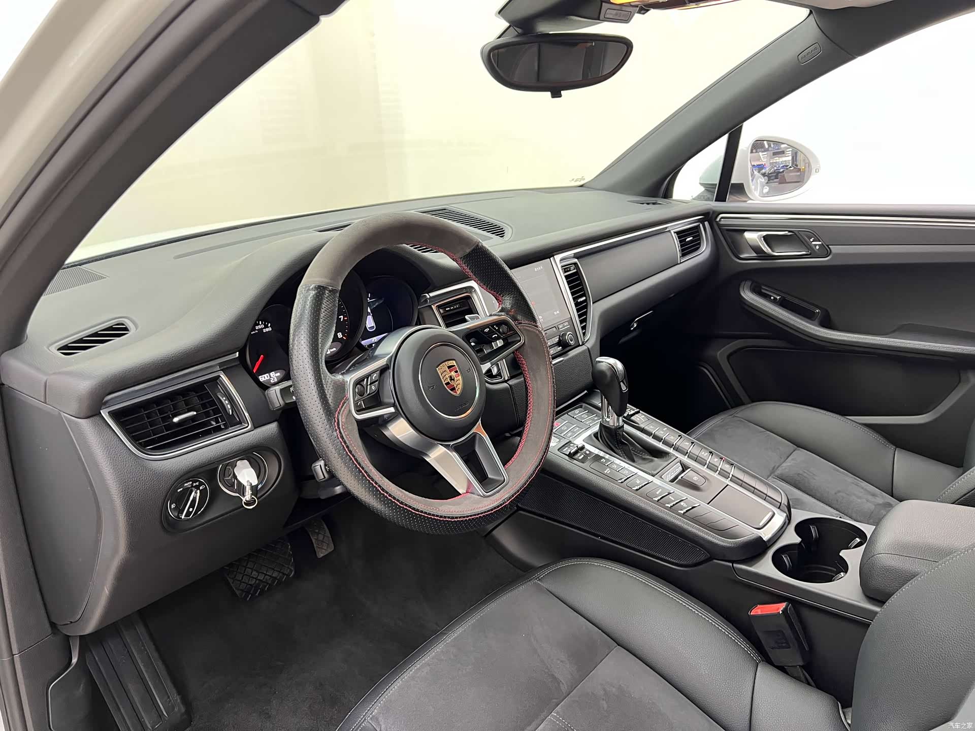 Porsche Macan, 2017 9