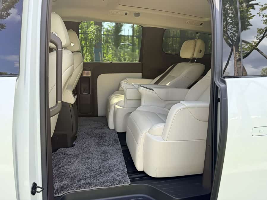 Li Auto MEGA 2024, фото 11