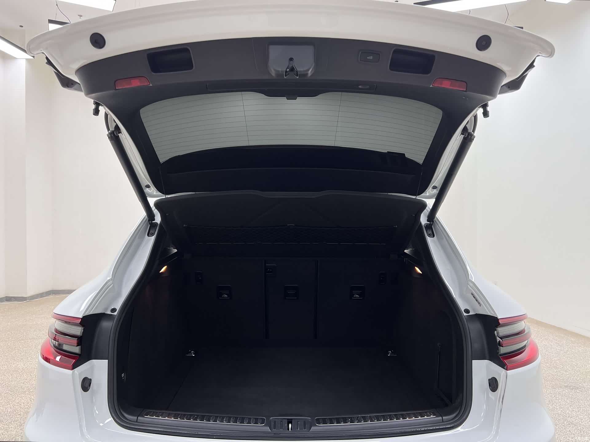 Porsche Macan, 2017 30