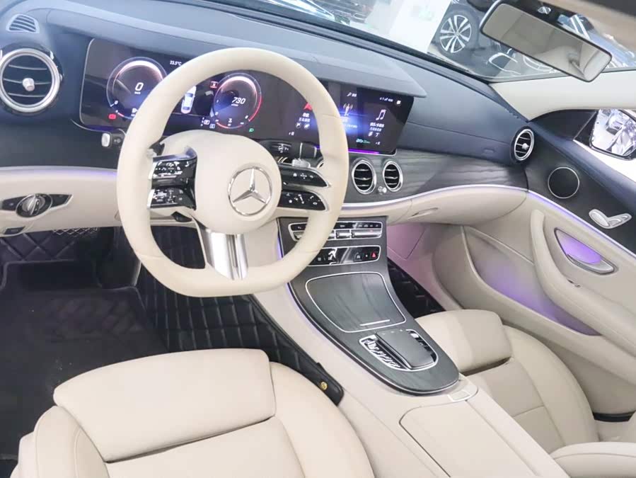 Mercedes-Benz E-Class 2022, фото 11