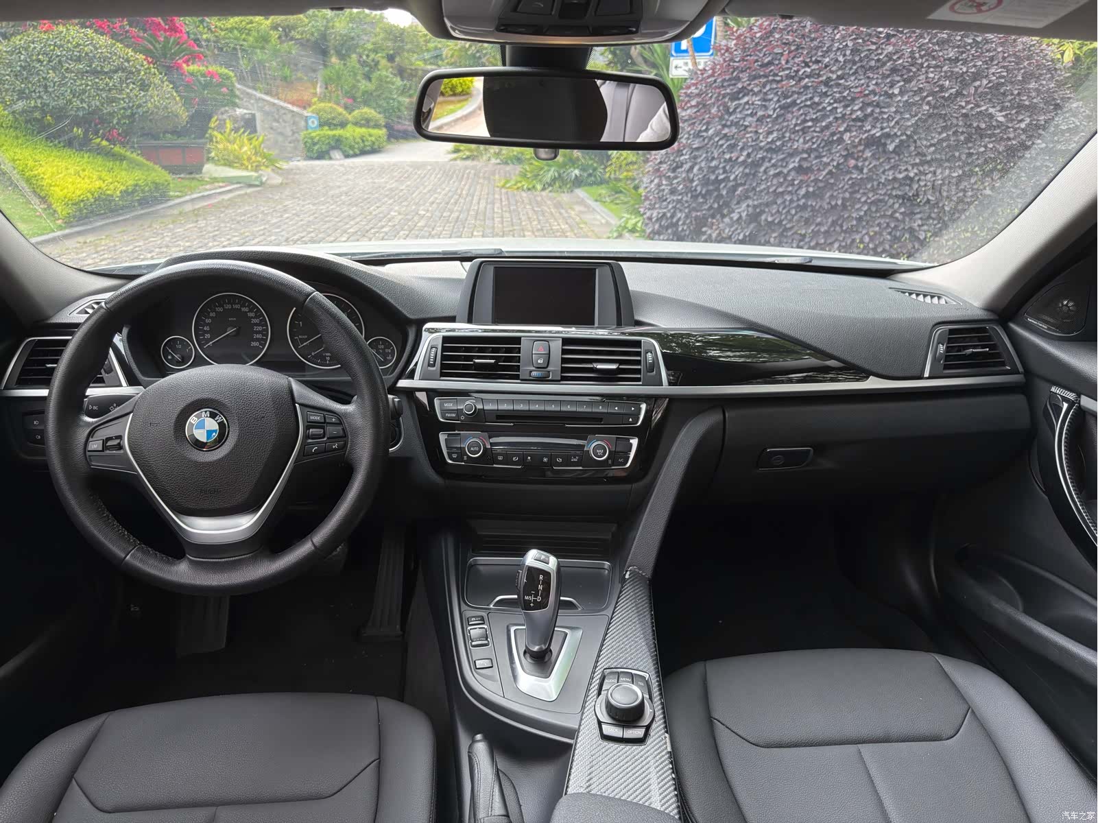 BMW 3 Series, 2016 все фото