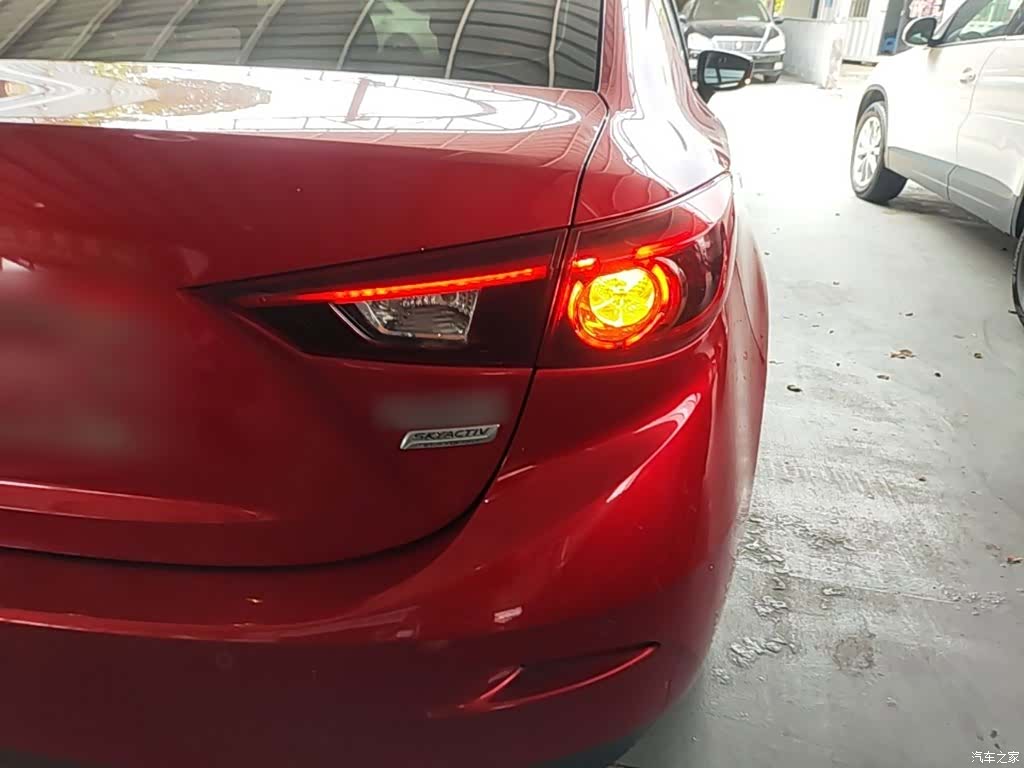 Mazda Mazda3, 2018 22