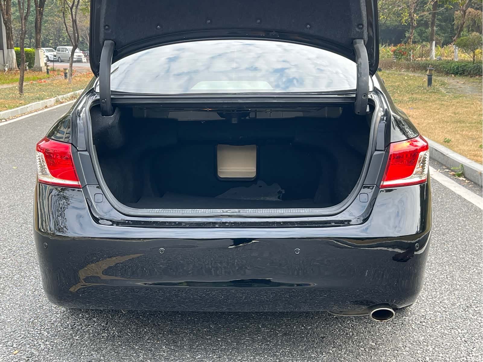 Lexus ES, 2011 8