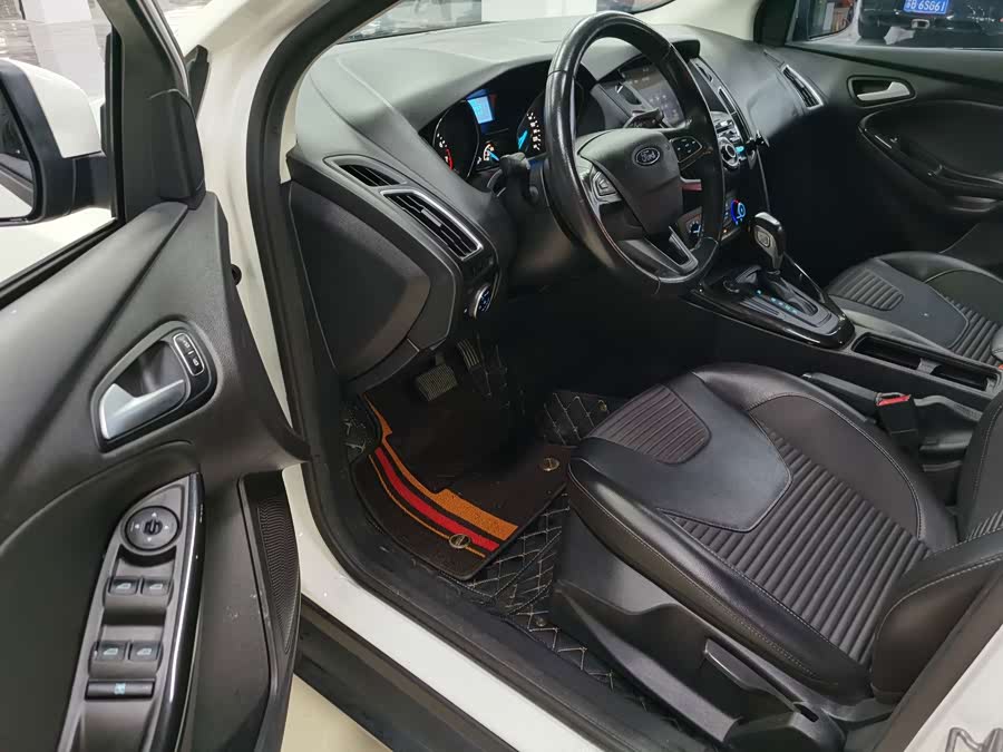 Ford Focus 2018, фото 3