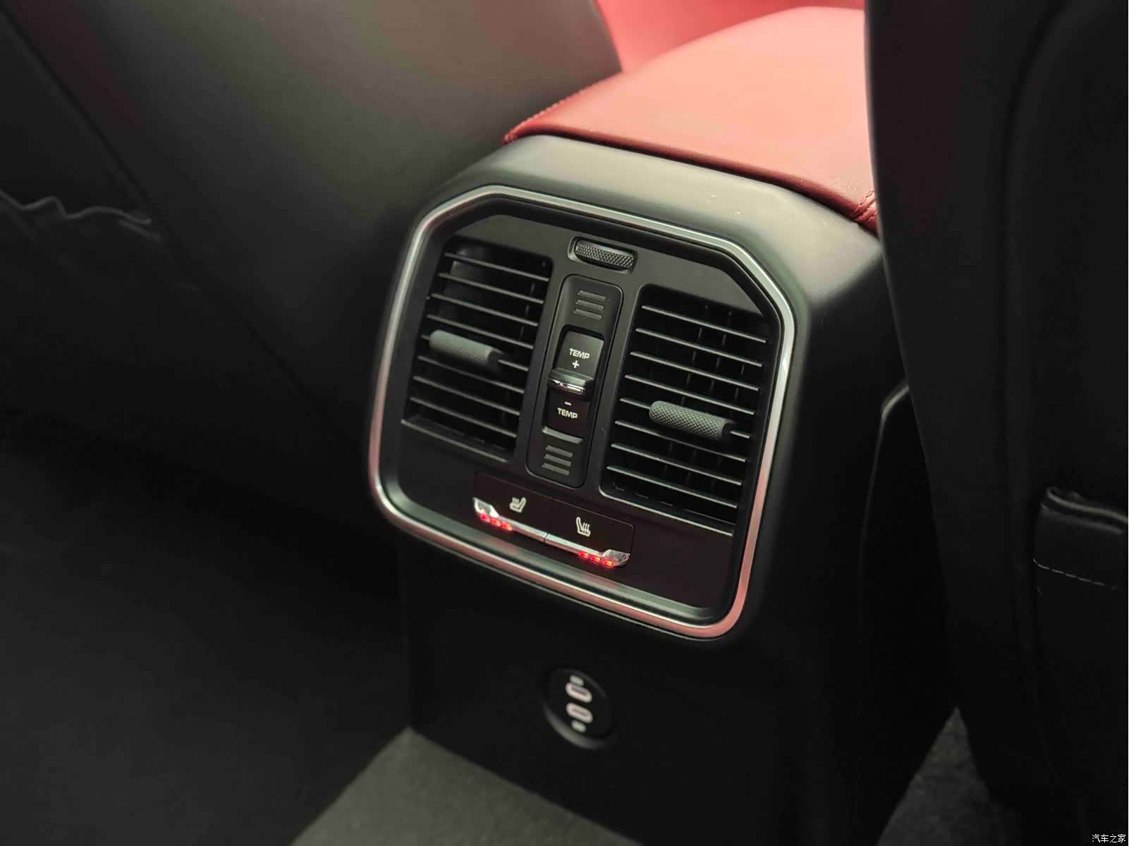 Porsche Macan, 2021 все фото