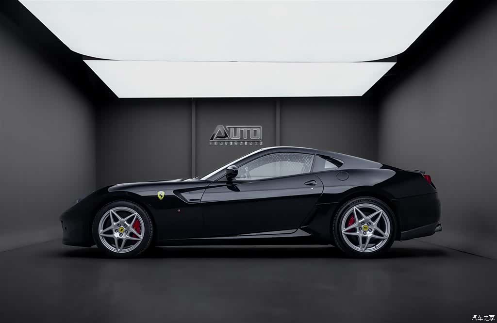 Ferrari 599, 2010 3