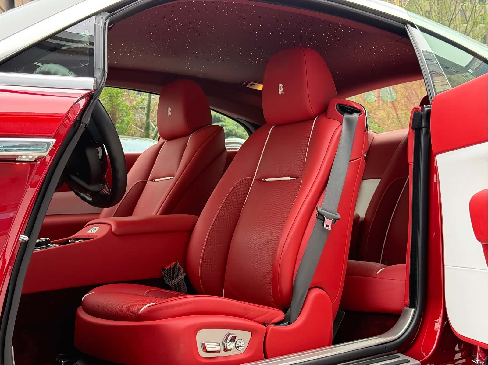 Rolls-Royce Wraith, 2019 8