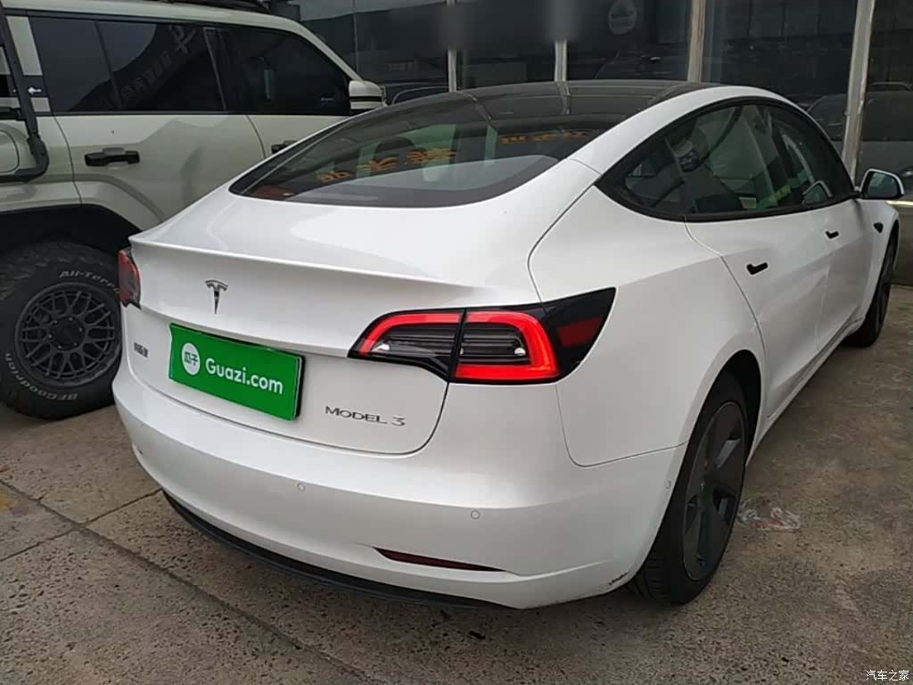 Tesla Model 3, 2023 7