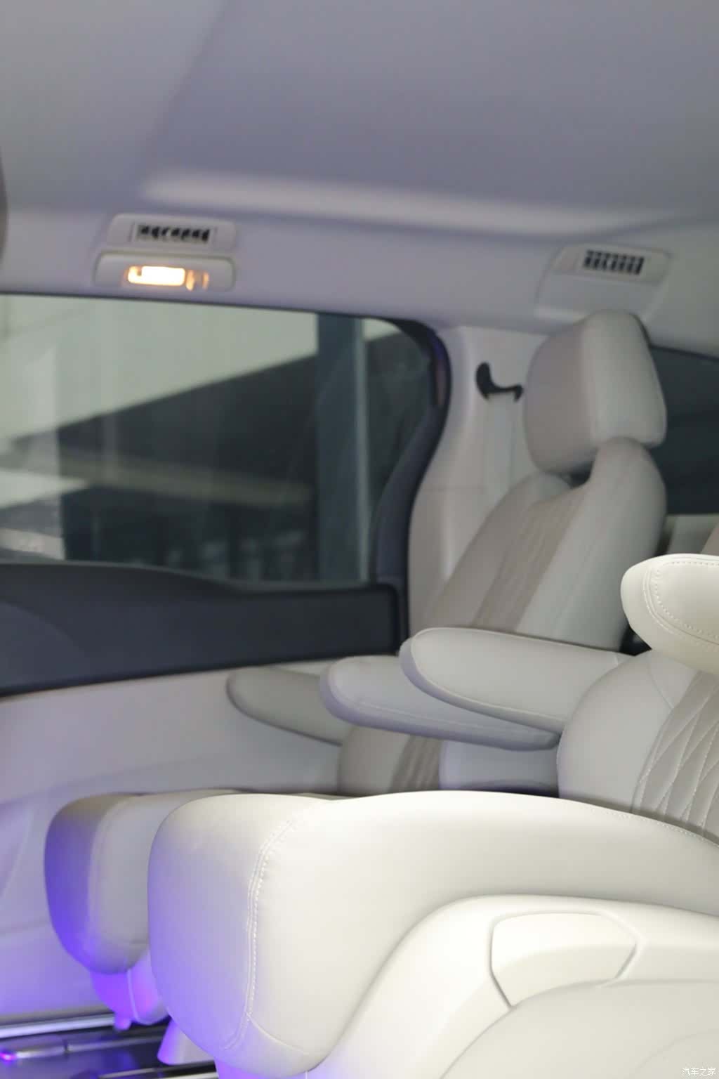 Buick GL8, 2020 15