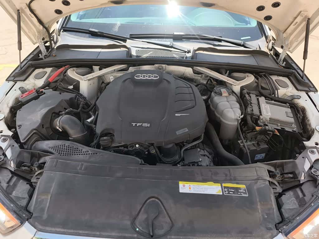 Audi A4L, 2019 11