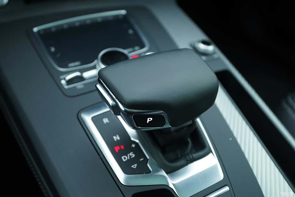 Audi Q5L, 2021 9