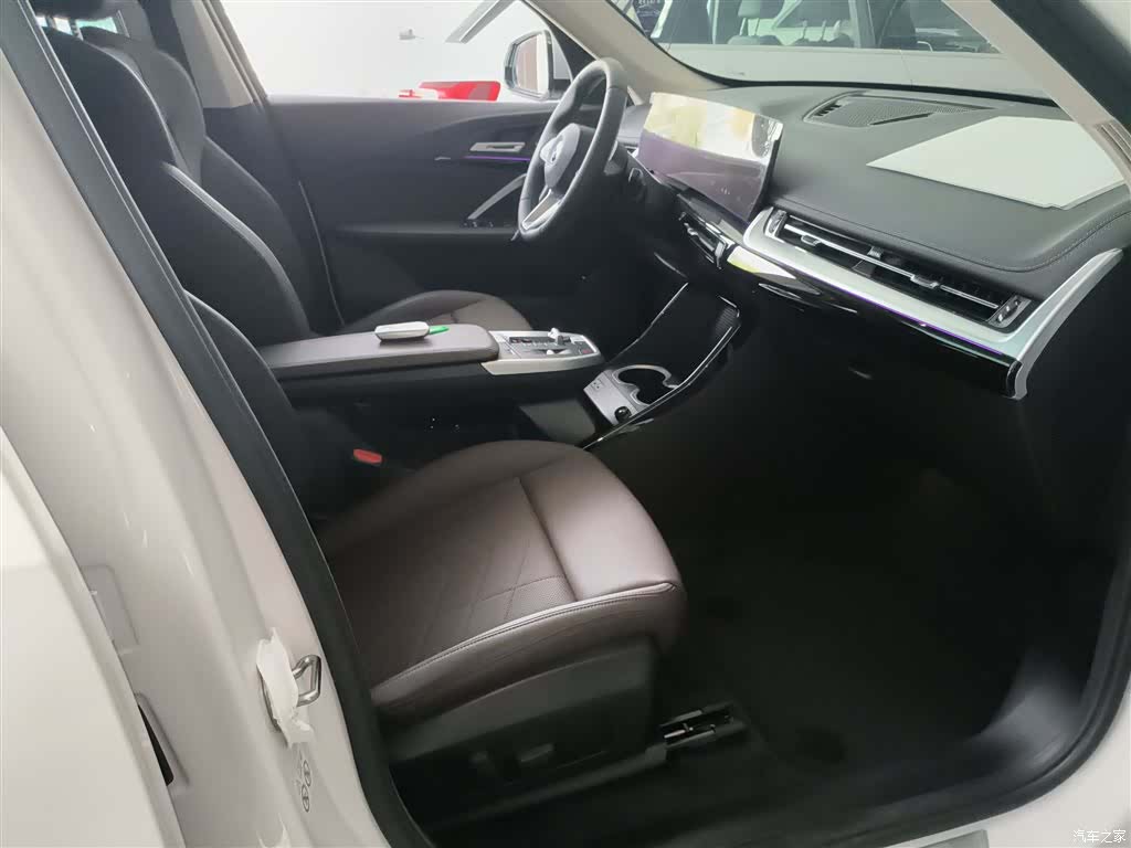 BMW iX1, 2024 25