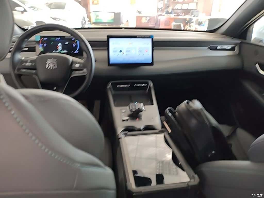 BYD Qin, 2025 10