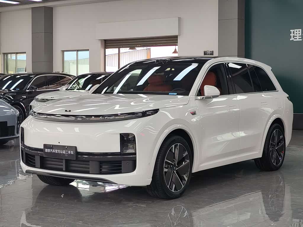 Li Auto L8